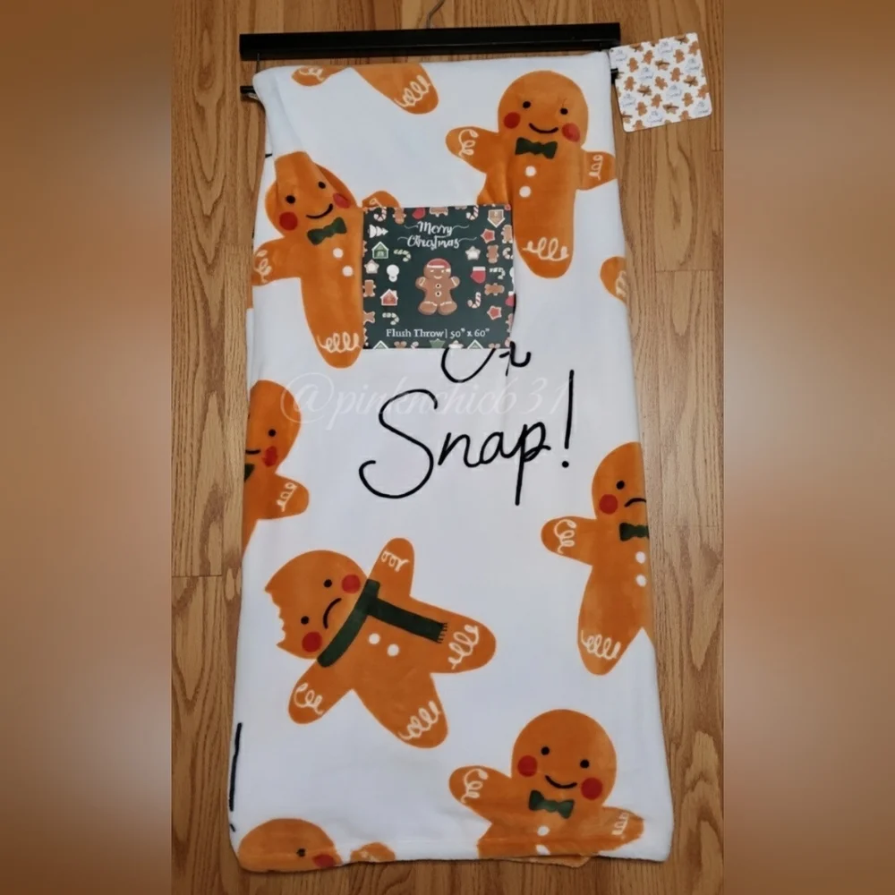 Merry Christmas Oh Snap Gingerbread Man Cookie Plush Throw Blanket